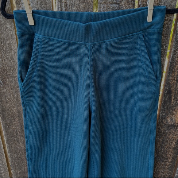 Pact 100% Organic Cotton Thermal Waffle Wide Leg Crop Pant NWOT Teal Blue Sz S - Picture 6 of 14